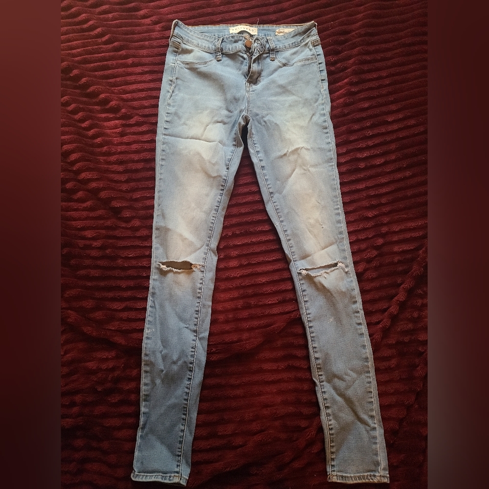 Blue mid rise jeans size 25 from Pacsun